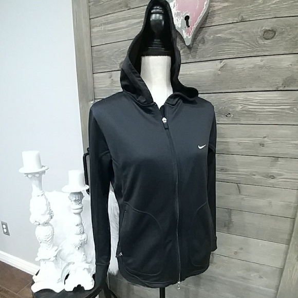 nike sphere dry jacket